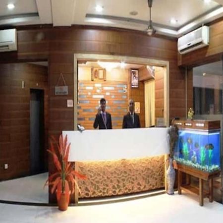 Hotel Puneet International Rāipur Dış mekan fotoğraf