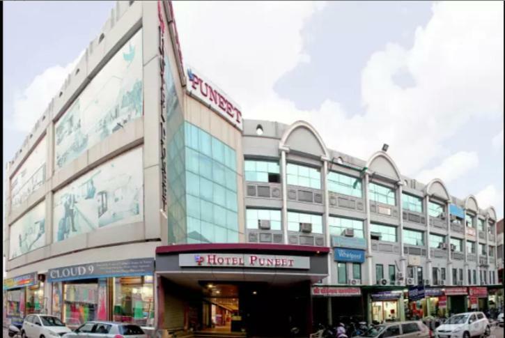 Hotel Puneet International Rāipur Dış mekan fotoğraf