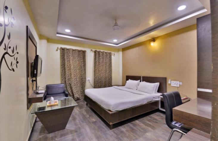 Hotel Puneet International Rāipur Dış mekan fotoğraf