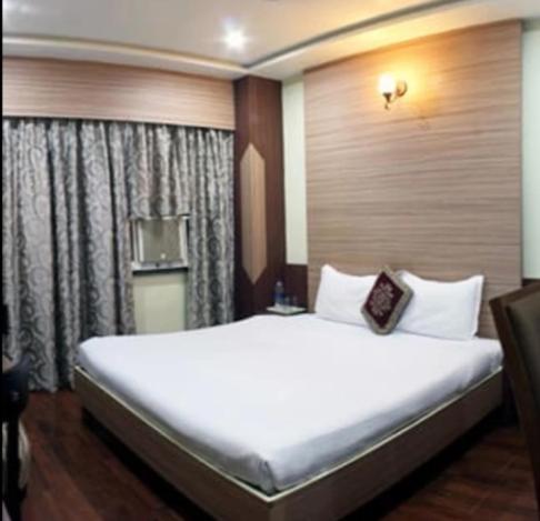 Hotel Puneet International Rāipur Dış mekan fotoğraf